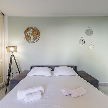 Le Victoria, Elegant T2 Au Bord Des Plages, Piscine, Sauna 芒通 外观 照片