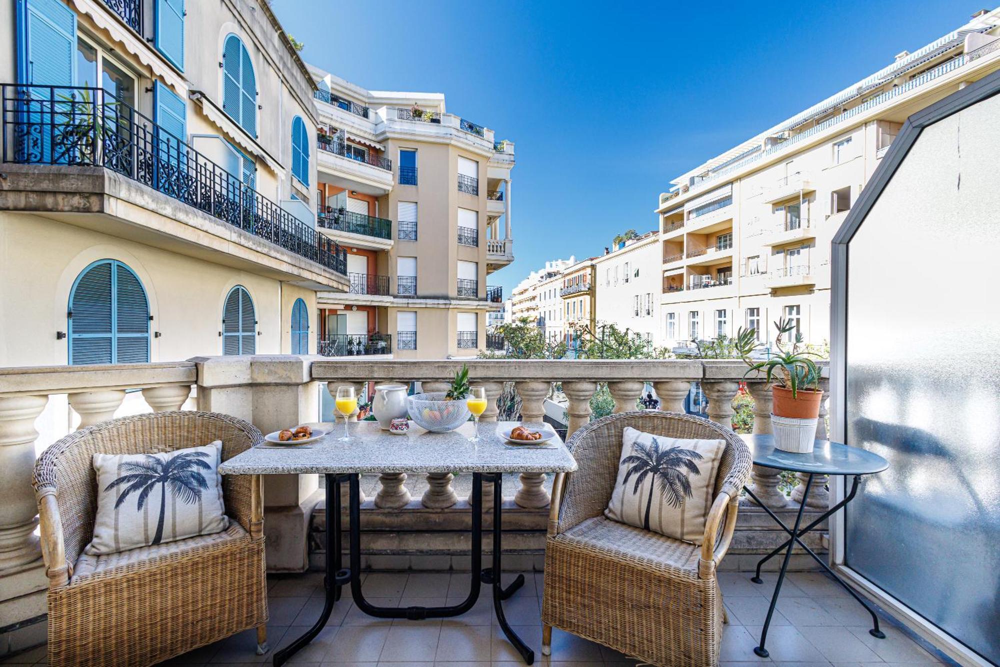 Le Victoria, Elegant T2 Au Bord Des Plages, Piscine, Sauna 芒通 外观 照片